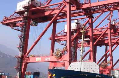 進(jìn)口貨代在國(guó)際貿(mào)易中發(fā)揮著重要作用，為進(jìn)口商提供全方位物流服務(wù)