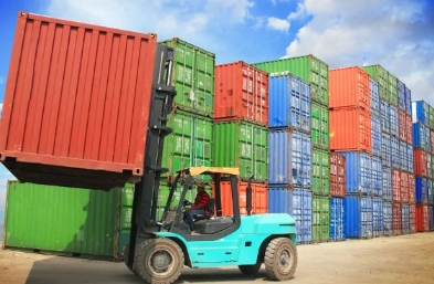 進(jìn)口貨代業(yè)務(wù)的前景和面臨的挑戰(zhàn)，并展望未來(lái)的發(fā)展方向和機(jī)遇