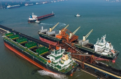 出口運輸公司作為連接世界貿(mào)易的橋梁，在全球經(jīng)濟中發(fā)揮著重要作用